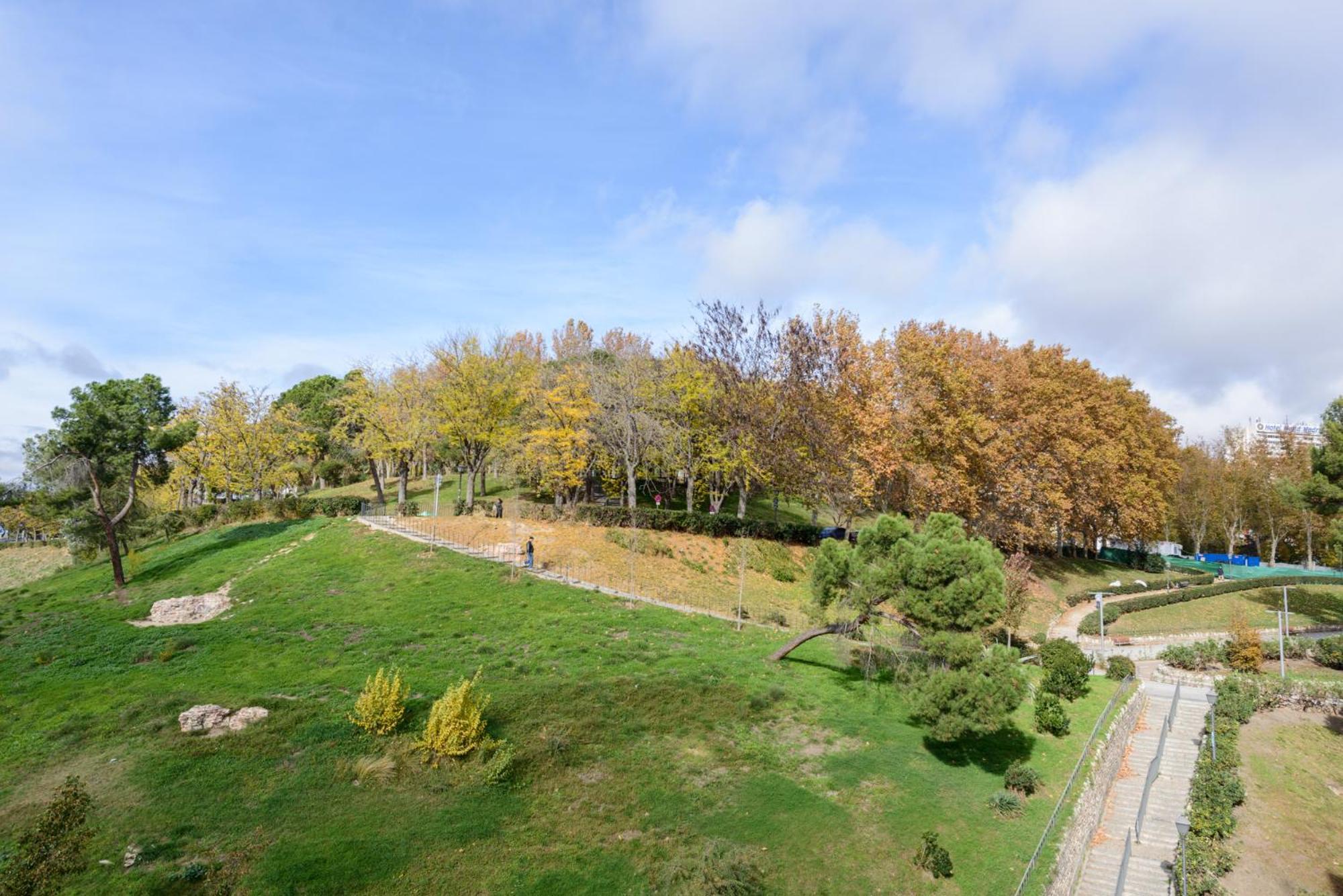 Amplio Piso En Madrid Centro Con Vistas Al Templo De Debod Daire Dış mekan fotoğraf