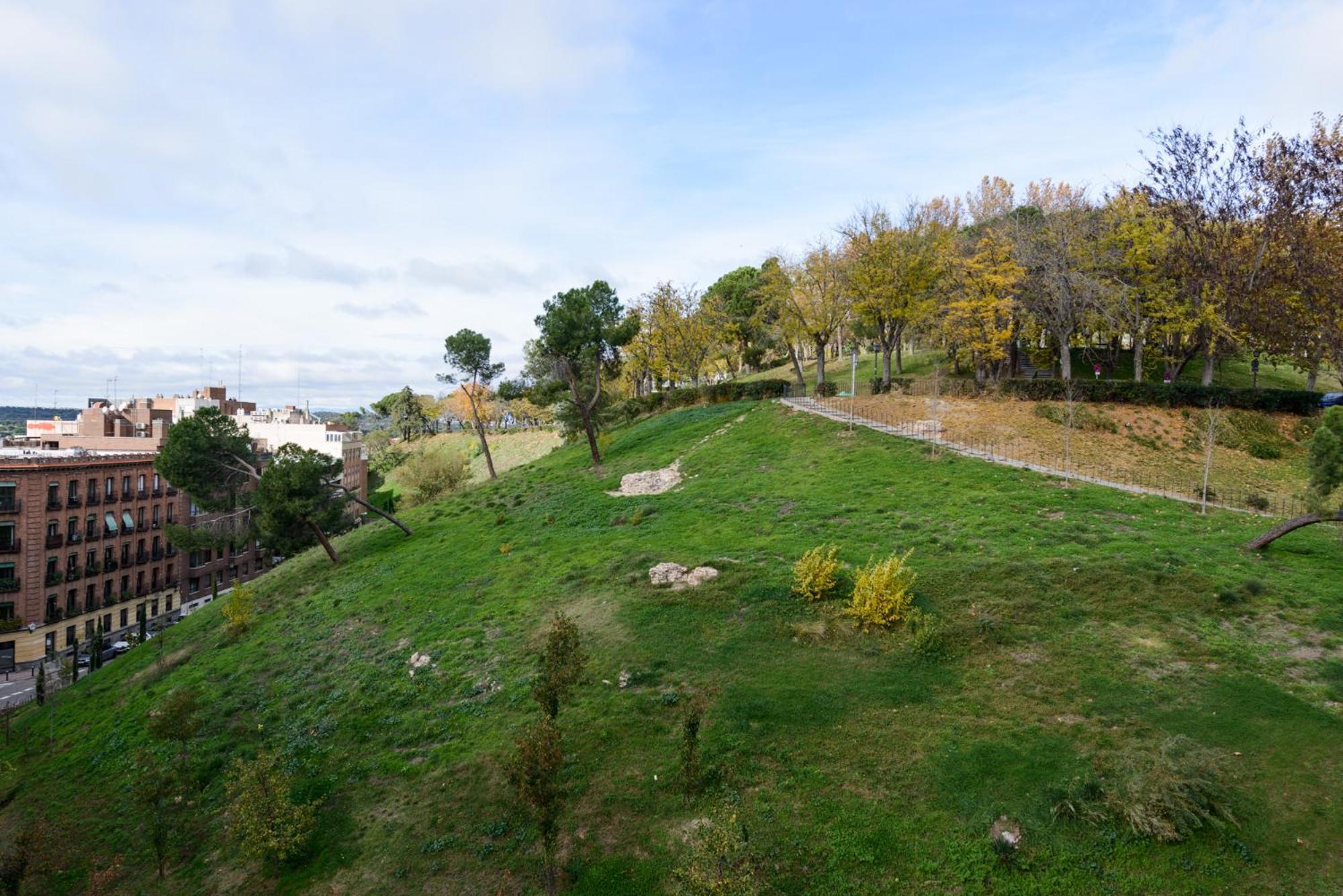 Amplio Piso En Madrid Centro Con Vistas Al Templo De Debod Daire Dış mekan fotoğraf
